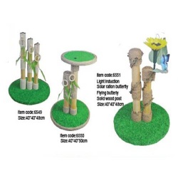 Artificial Grass Carpet Post Design with Green Leaves Cat Toy